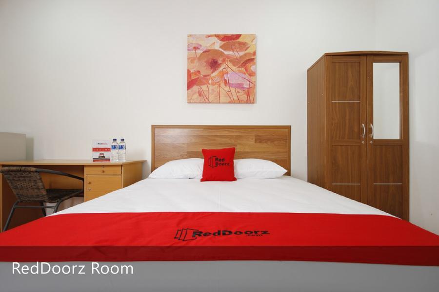 Reddoorz Plus Near Plaza Indonesia Jacarta Exterior foto