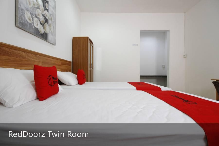 Reddoorz Plus Near Plaza Indonesia Jacarta Exterior foto