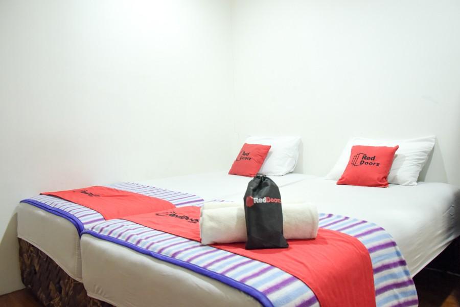 Reddoorz Plus Near Plaza Indonesia Jacarta Exterior foto