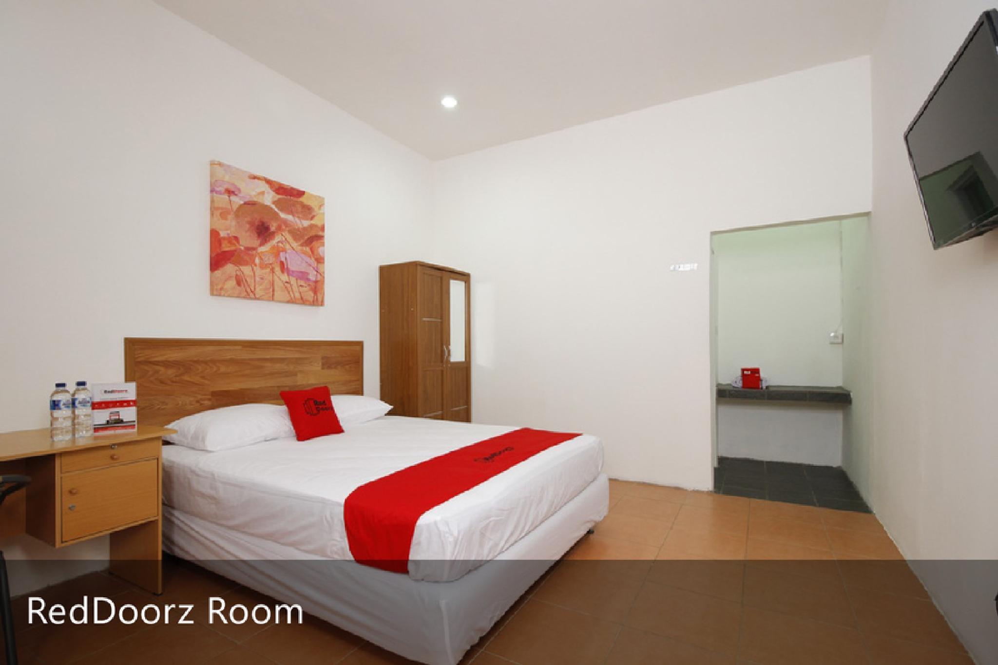 Reddoorz Plus Near Plaza Indonesia Jacarta Exterior foto