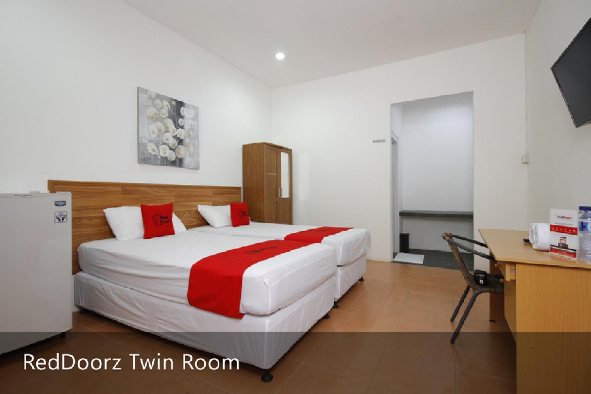 Reddoorz Plus Near Plaza Indonesia Jacarta Exterior foto
