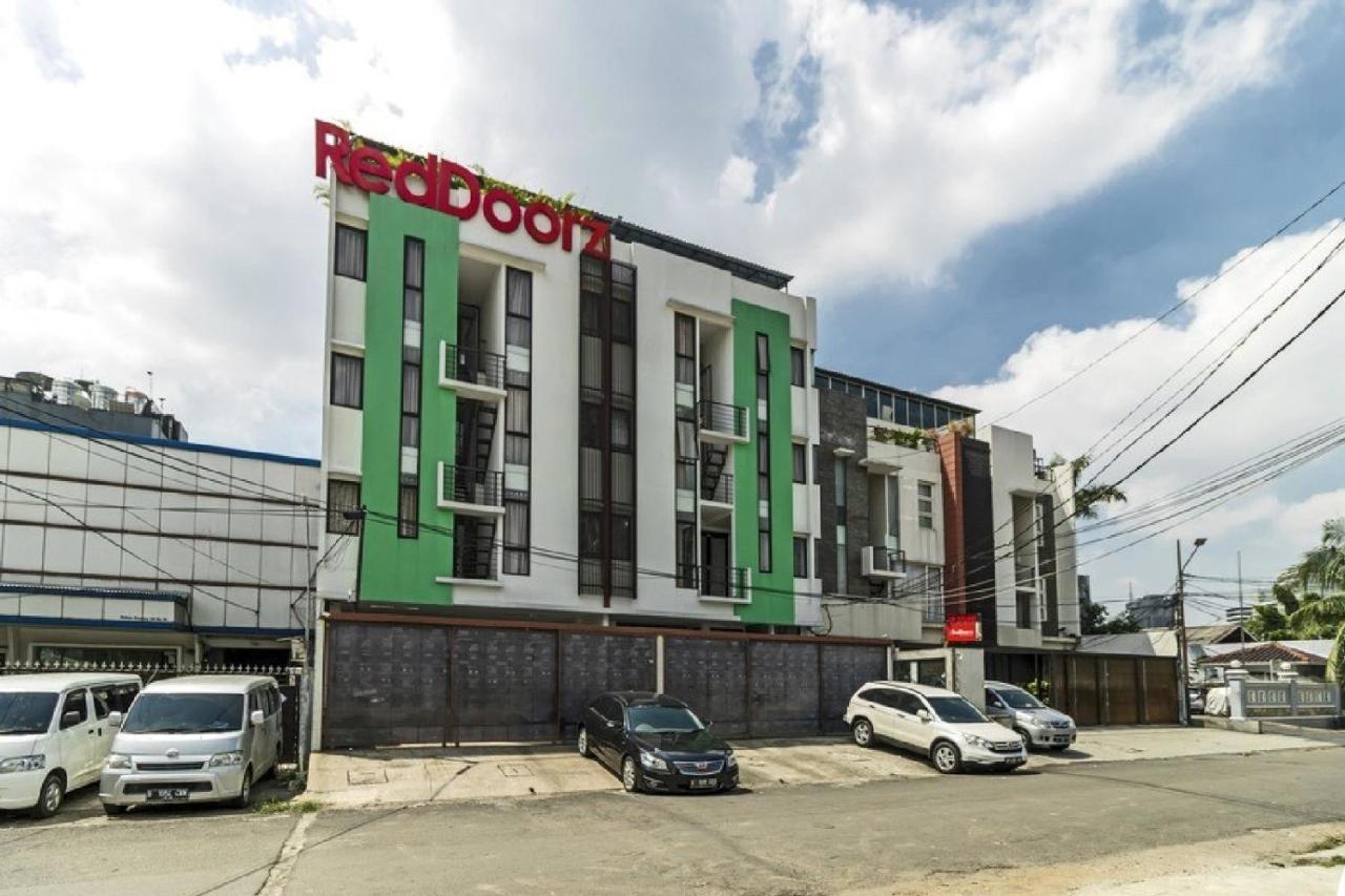 Reddoorz Plus Near Plaza Indonesia Jacarta Exterior foto