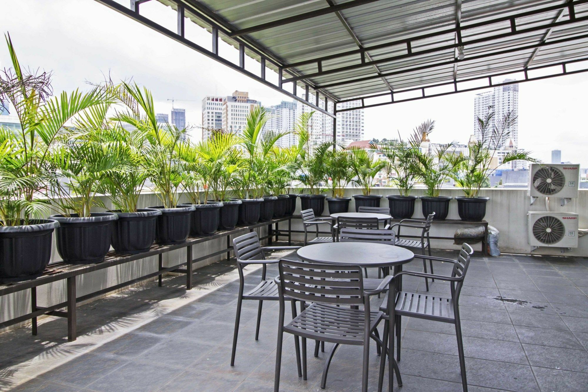 Reddoorz Plus Near Plaza Indonesia Jacarta Exterior foto