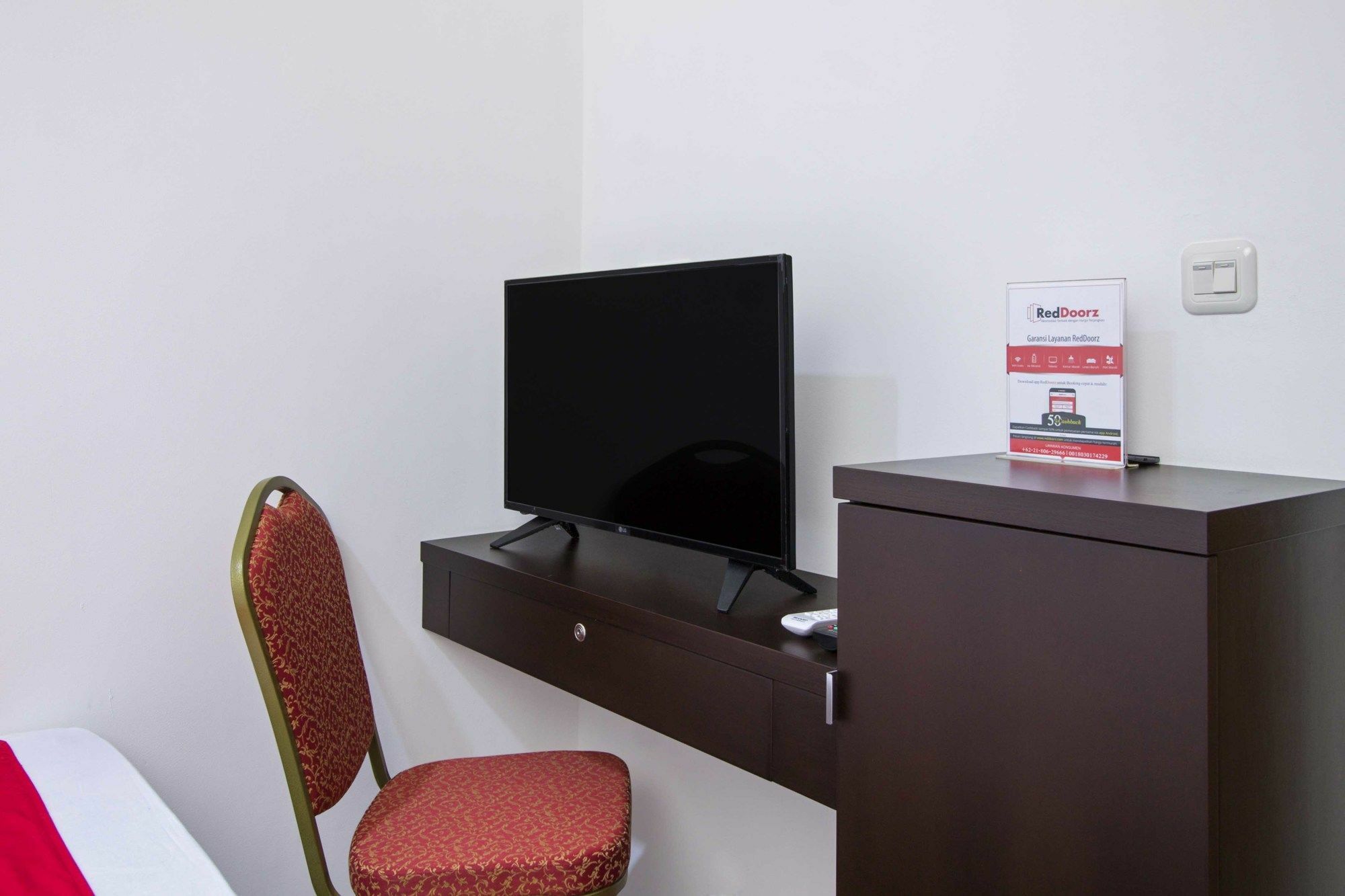 Reddoorz Plus Near Plaza Indonesia Jacarta Exterior foto